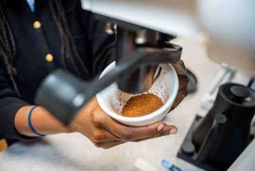 Atelier café barista à Lille, expérience sensorielle unique. 